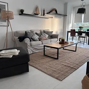 White Cozy Flat In Donostia Appartement